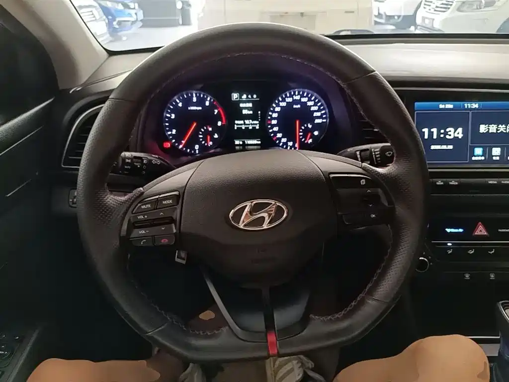 Hyundai Elantra 2018 1.4T DCT Dynamic·Vitality Model фото 11