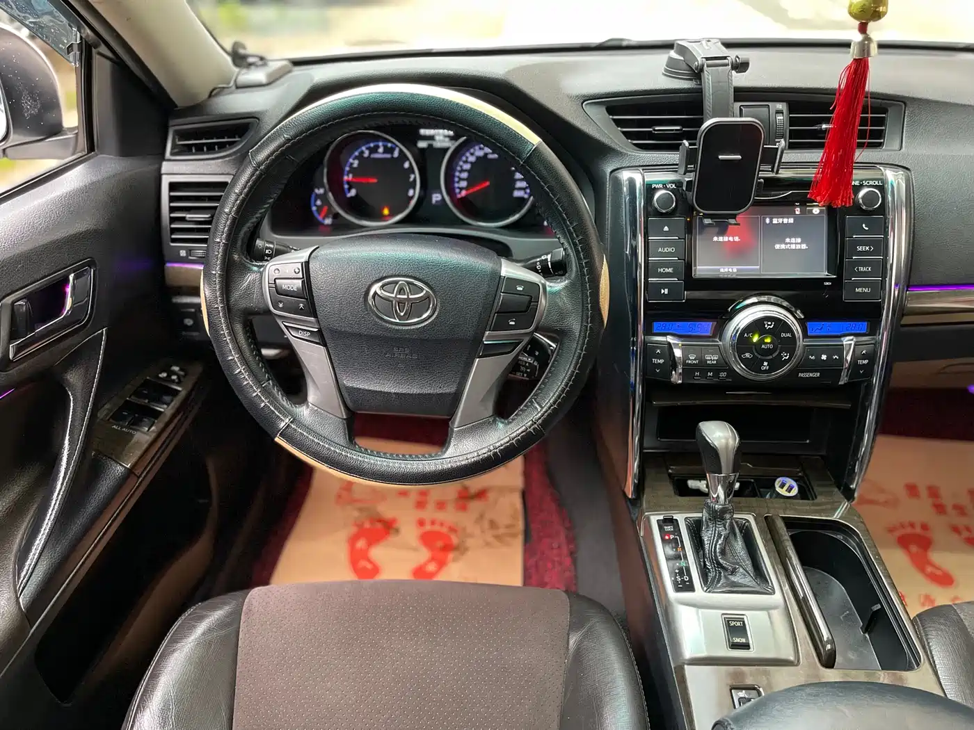 Toyota Reiz 2013 2.5V Premium Edition фото 10