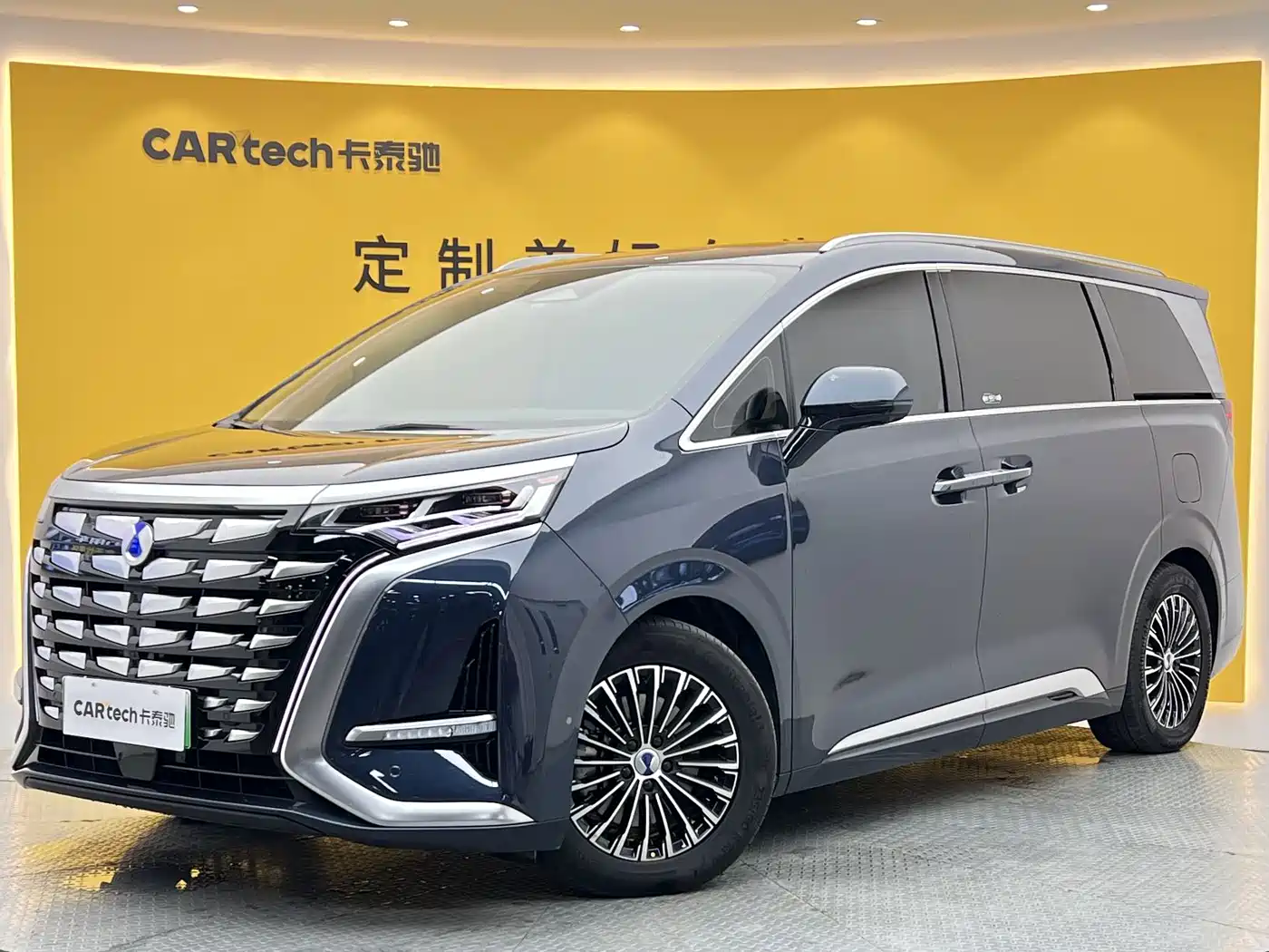 Denza D9 2022 DM-i 970 AWD Flagship