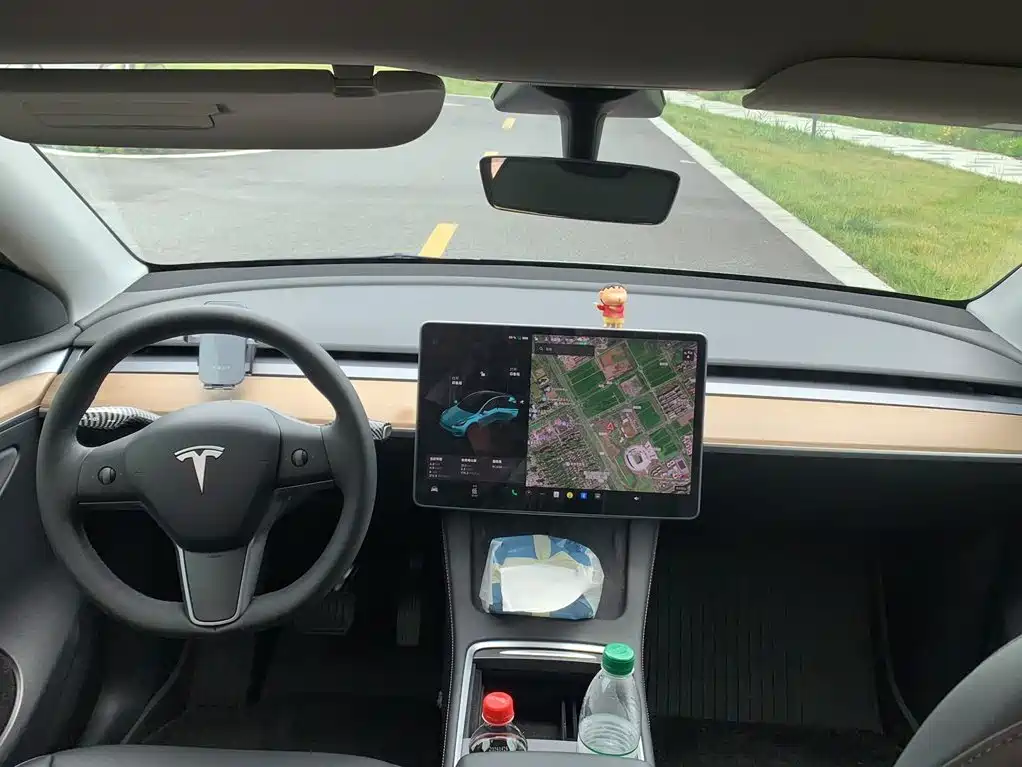 Фото 8 - Tesla Model Y