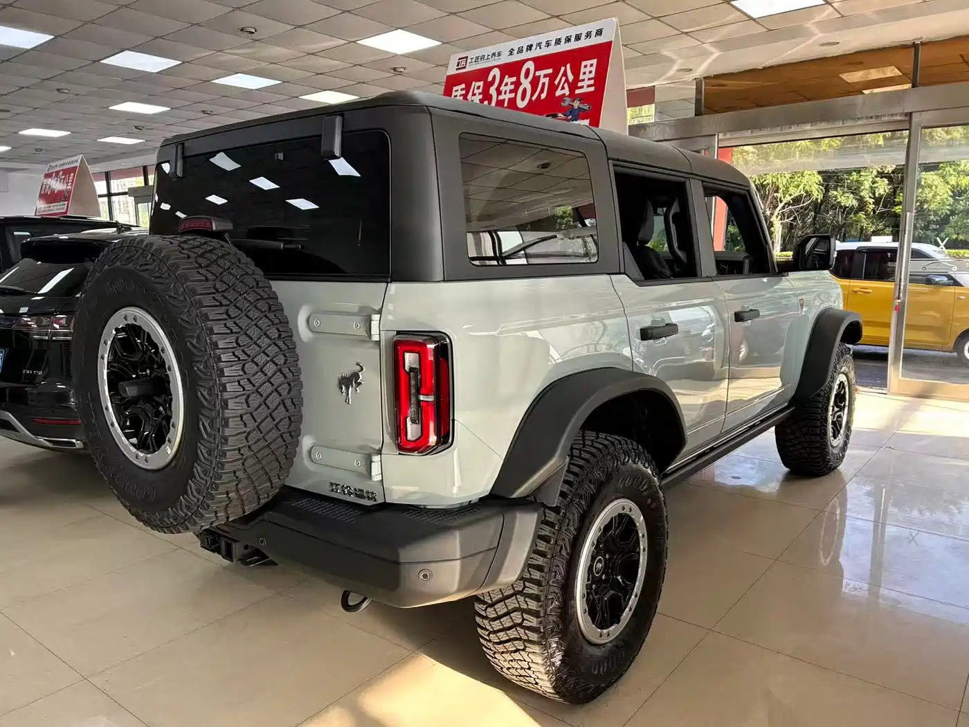 Ford Bronco 2025 2024 2.3T Badlands
