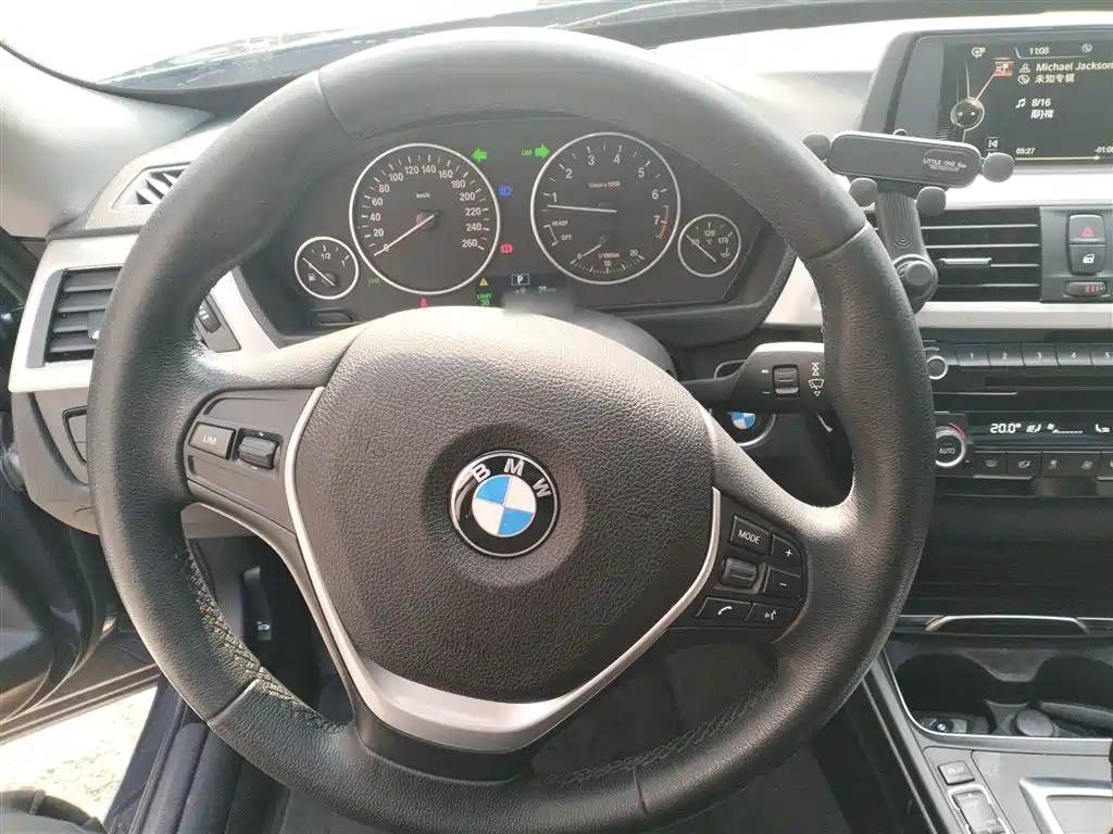 BMW 3 Series GT 2017 320i Fashion фото 7