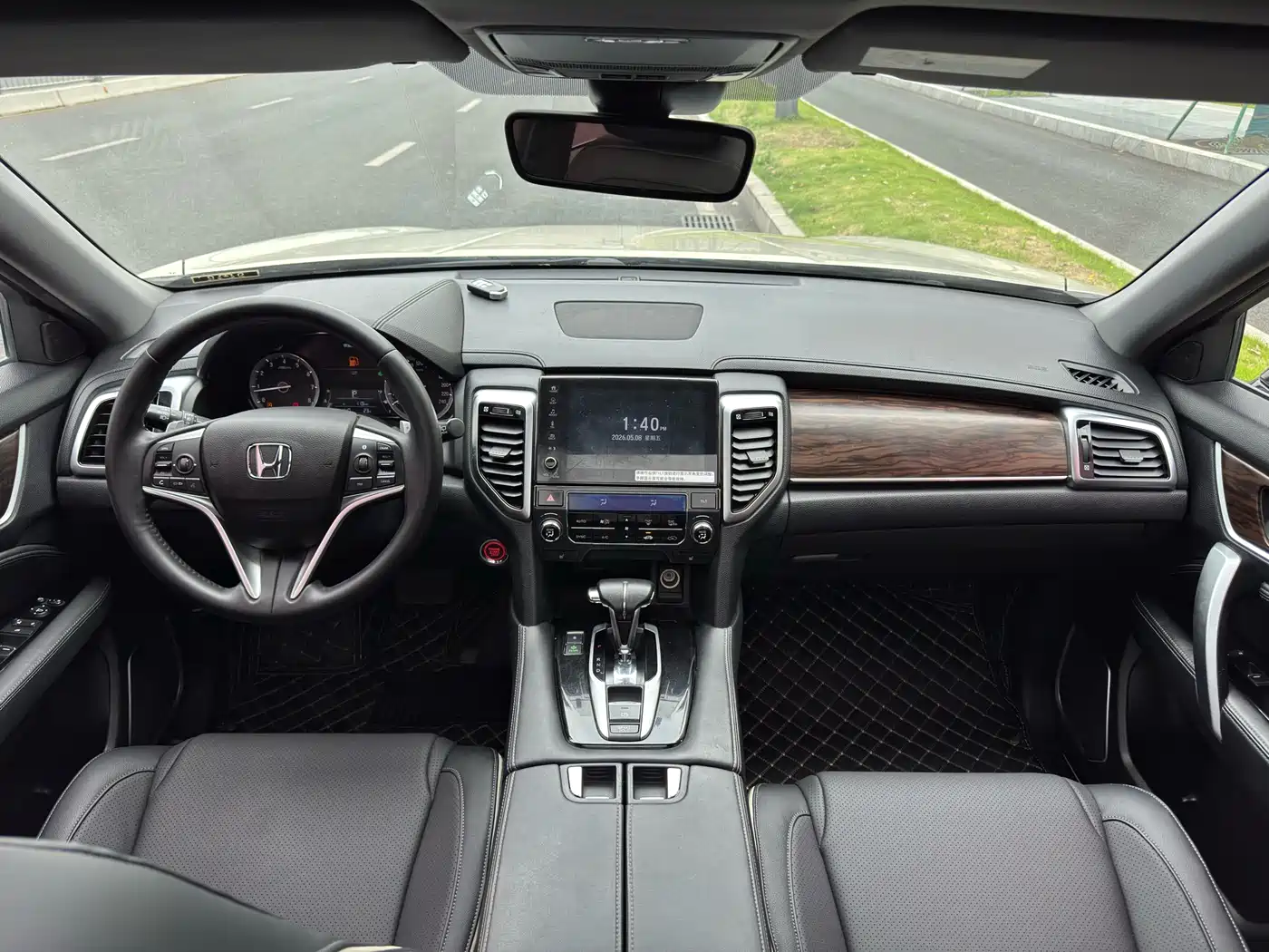 Honda UR-V 2017 2017 240TURBO 2WD Luxury Edition China V