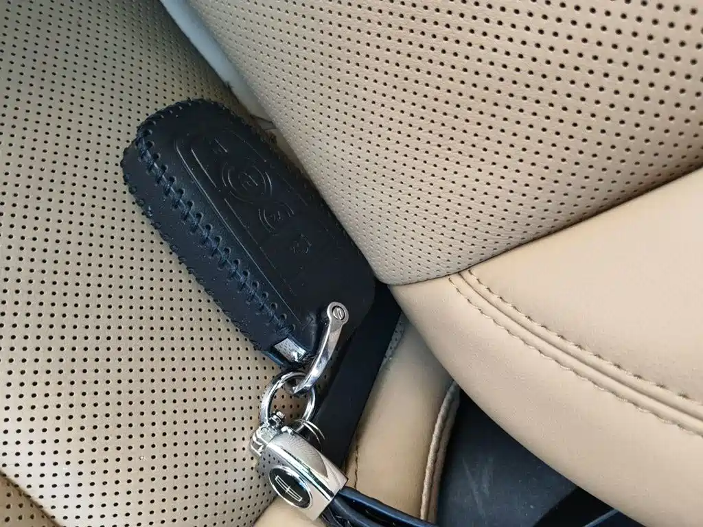 LINCOLN ADVENTURER