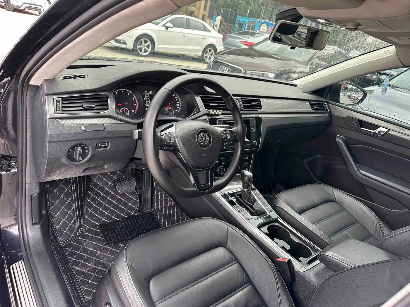Volkswagen Passat 2016 330TSI DSG Honor Edition фото 5