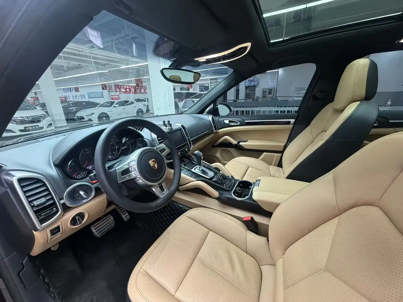 Porsche Cayenne фото 4