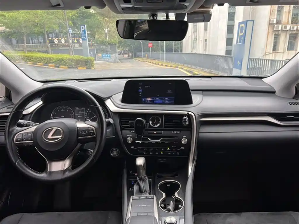 Lexus RX 2020 Facelift 300 2WD Elite Edition фото 21
