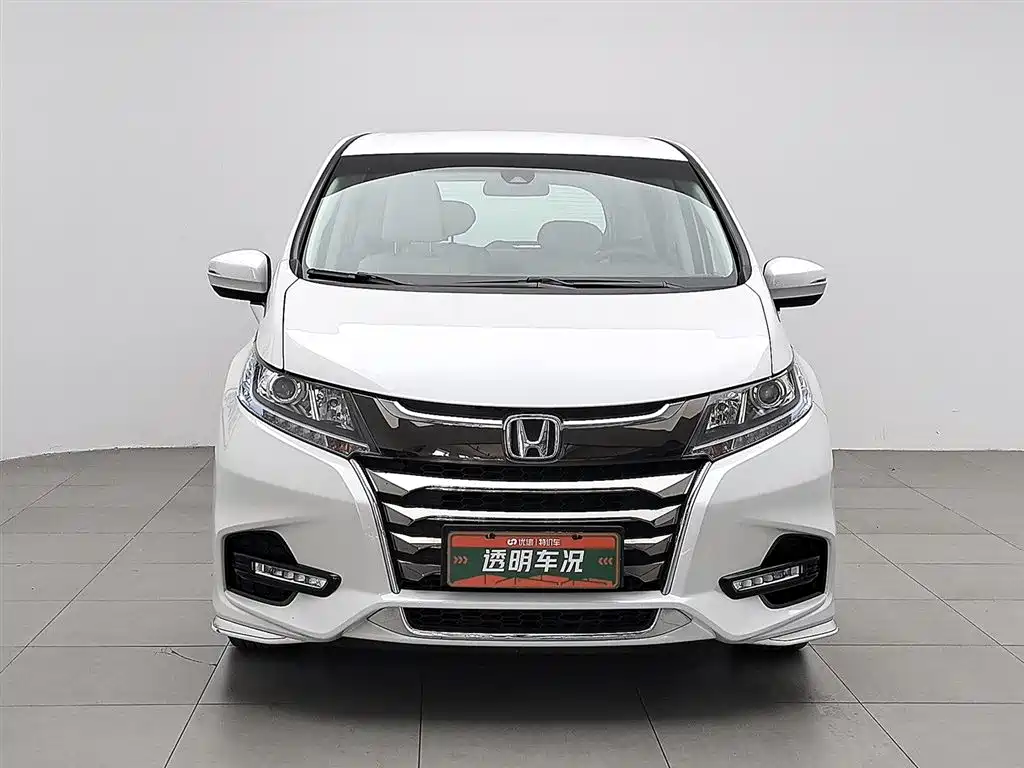 Honda Odyssey 2021 2.0L Sharp Premium Edition фото 3