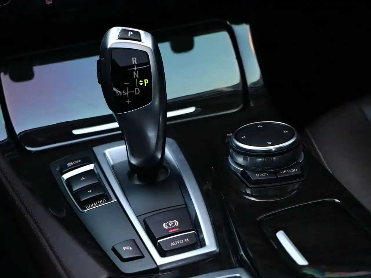BMW 5 Series 2017 525Li Luxury Design Package фото 22