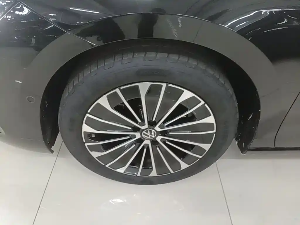 Volkswagen Magotan 2026 2024 380TSI DSG Luxury Edition (Daimai Package)
