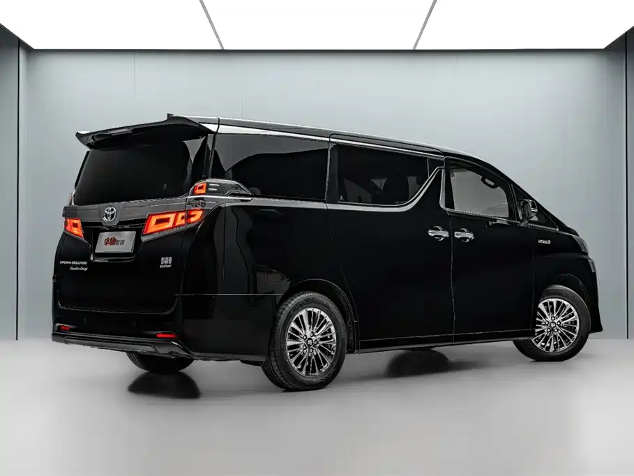 Toyota Vellfire 2021 Crown Hybrid 2.5L HV Premium Edition фото 7
