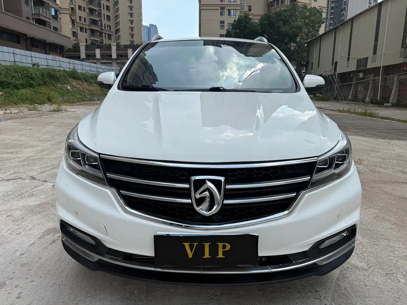 Baojun 730 2017 1.5T Manual Luxury 7-Seater