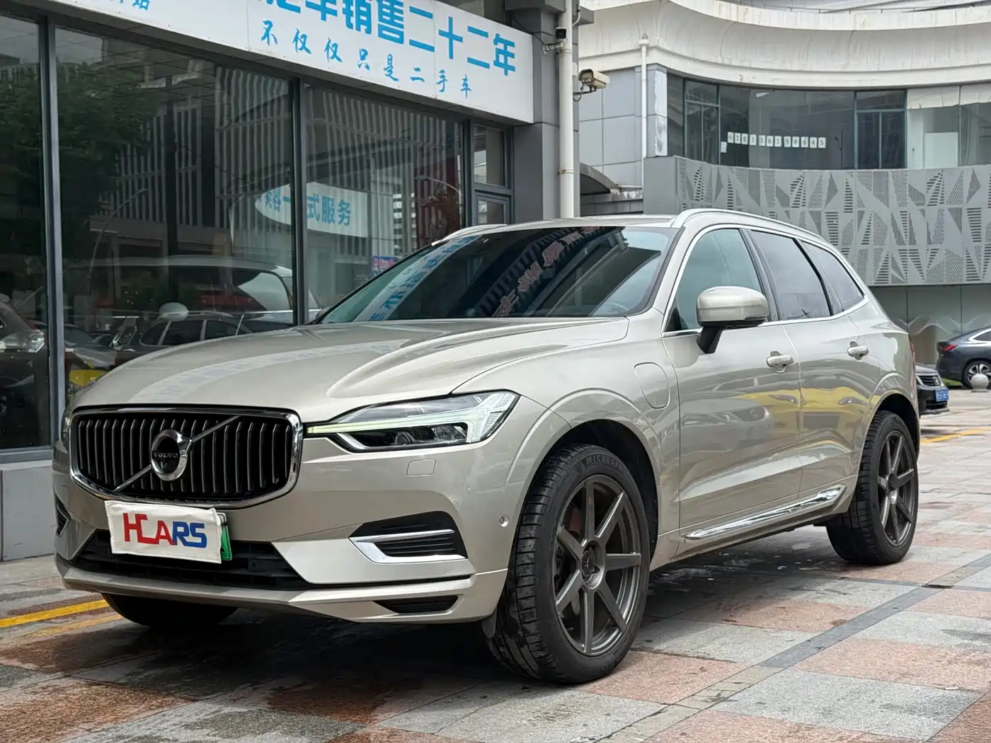 Volvo XC60 Plug-in Hybrid 2019 T8 Twin Engine Excellence Luxury (China VI)