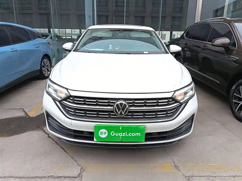 Volkswagen Sagitar 2023 300TSI DSG Surpassing Edition фото 3