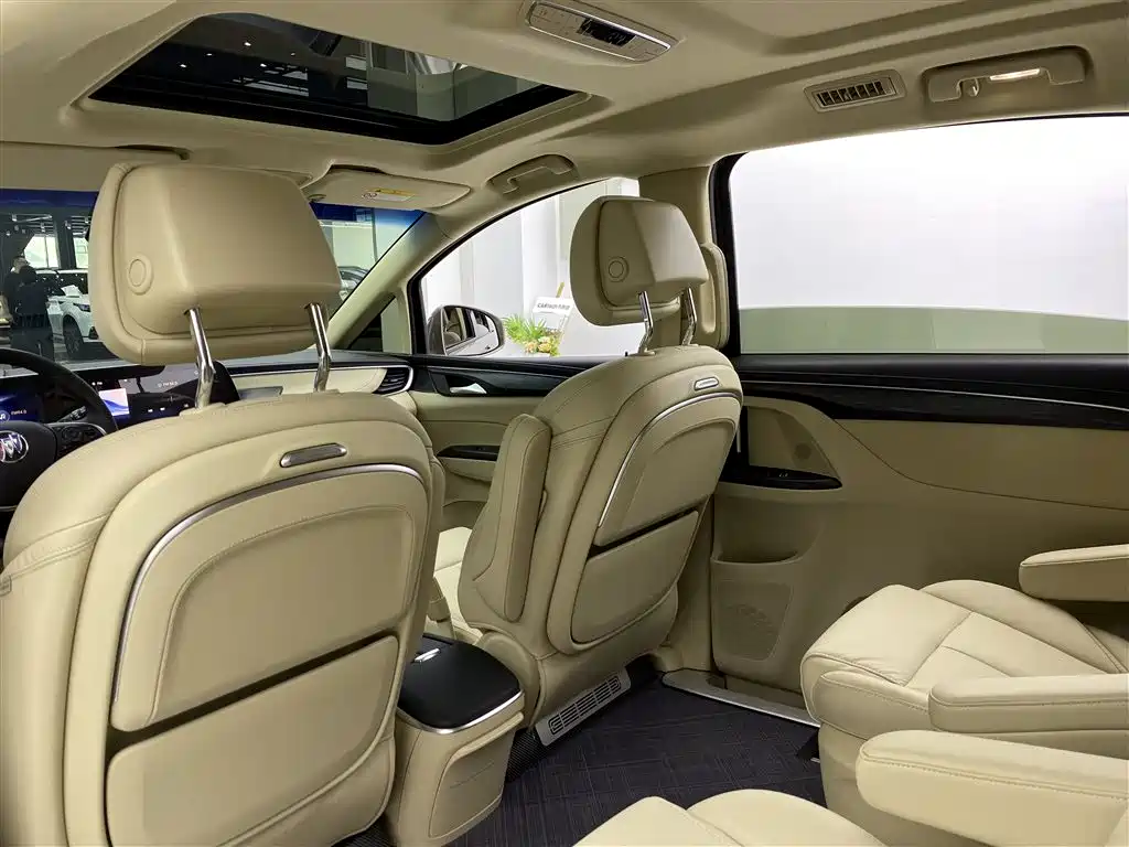 Buick GL8 2023 ES Landmaster Exclusive фото 8