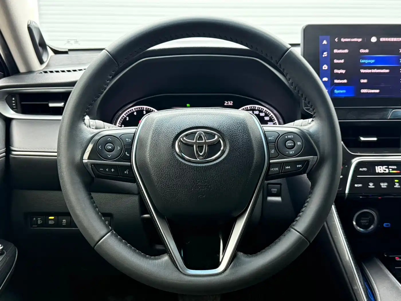 Toyota Venza 2022 2.0L CVT 2WD Premium фото 13
