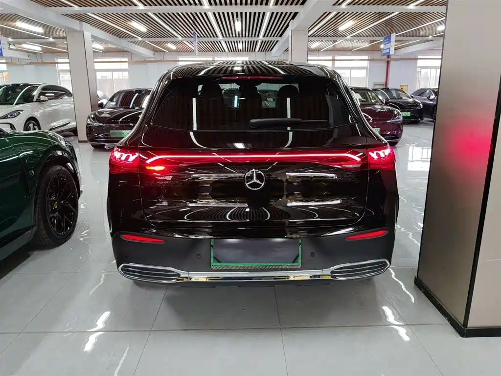Mercedes-Benz EQE SUV 2024 500 4MATIC Pioneer Edition фото 4