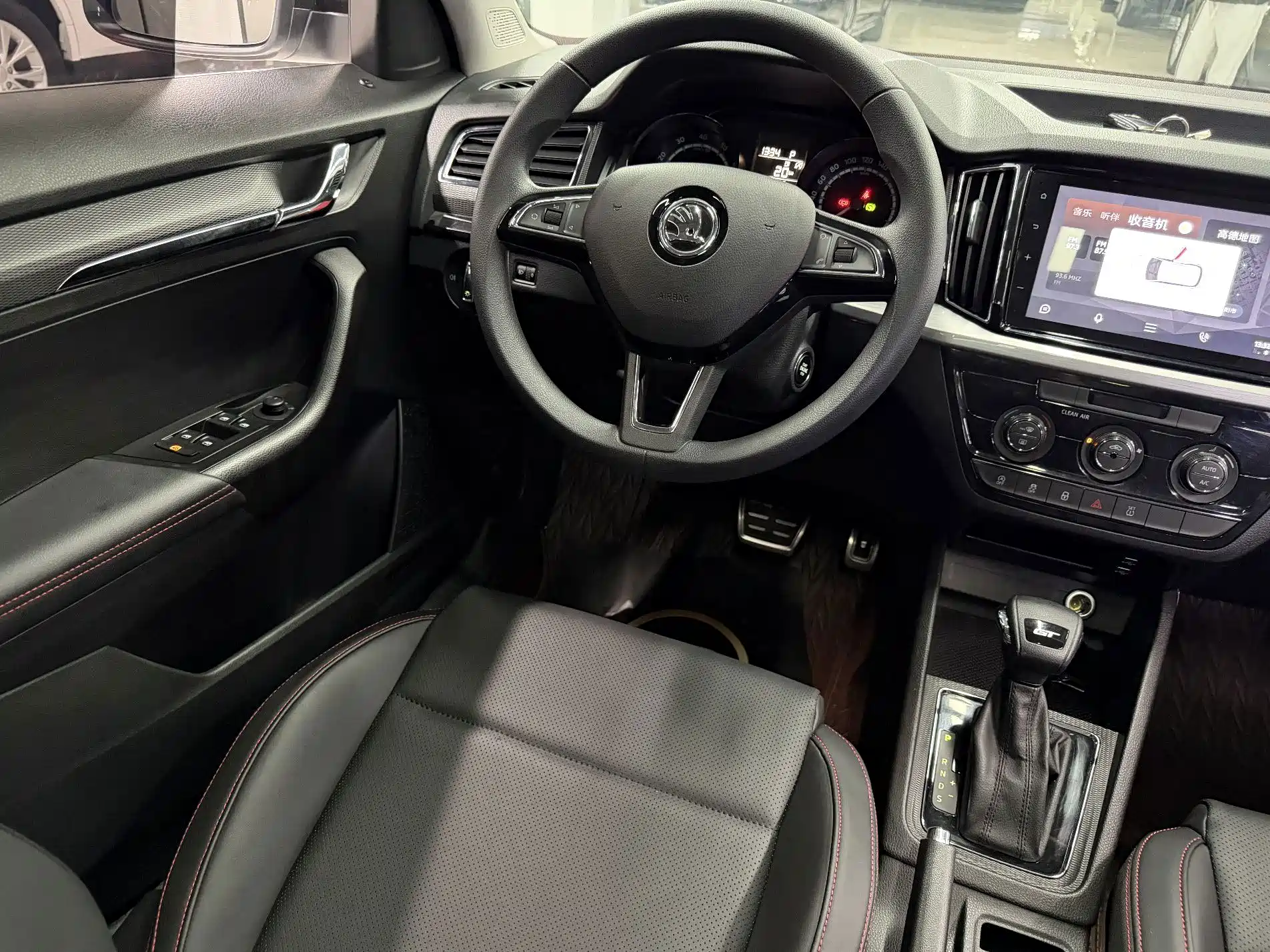 صورة 10 - Škoda Kamiq