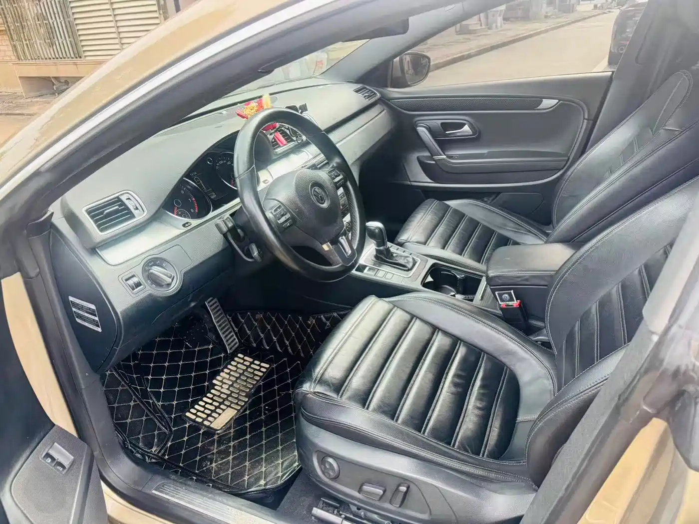 Volkswagen FAW-Volkswagen CC 2015 1.8TSI Premium фото 7