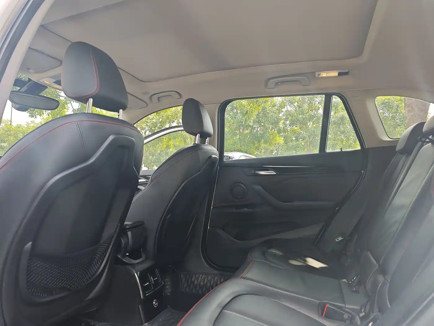 BMW X1 2016 xDrive20Li Luxury Model фото 12