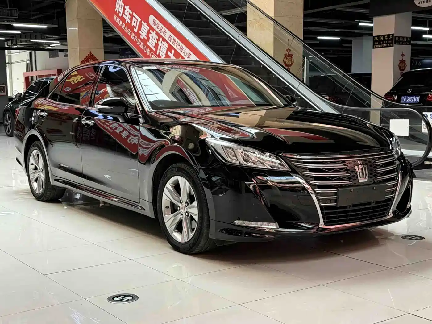 Toyota Crown 2015 2.0T Fashion фото 6