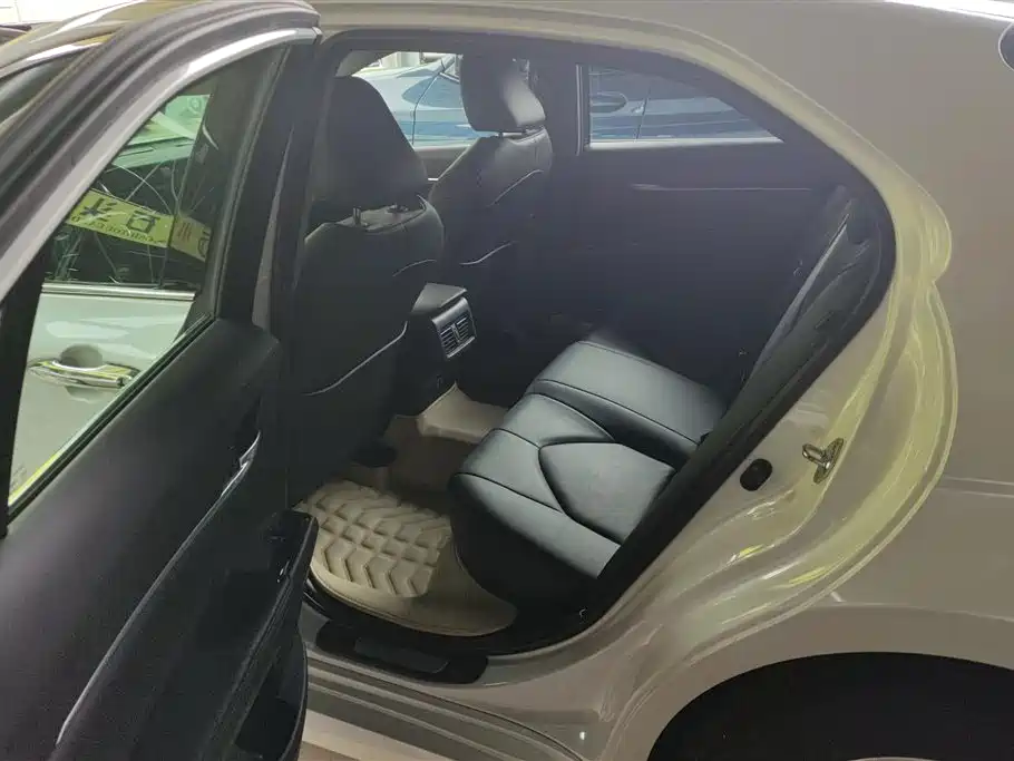 Toyota Camry 2019 2.0G Luxury Edition China VI фото 11