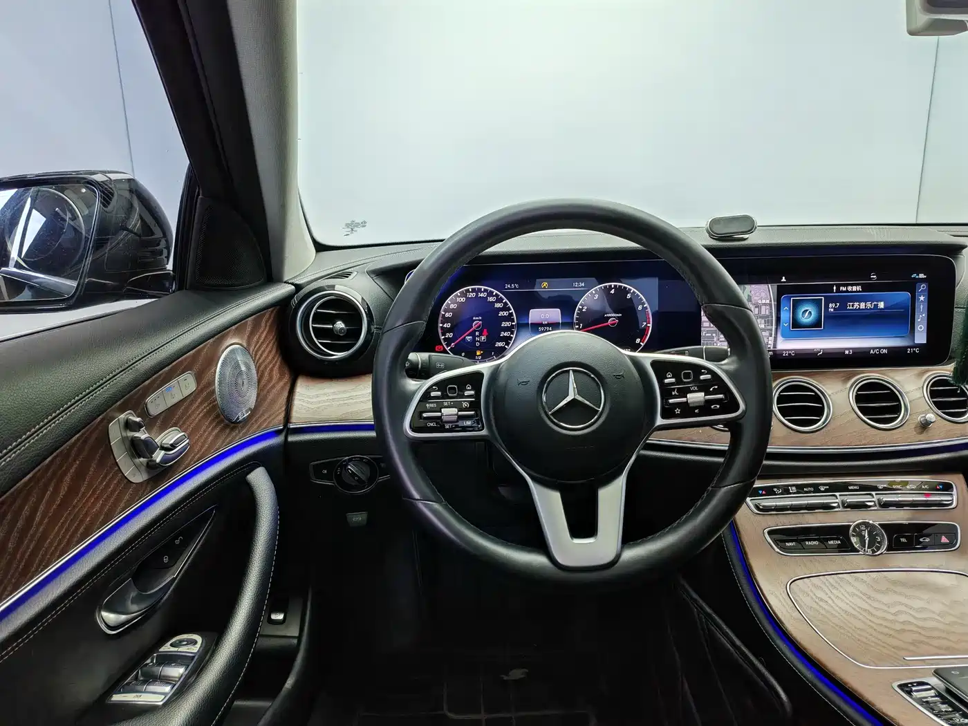 Mercedes-Benz E-Class 2020 Facelift E 300 L Exclusive фото 9
