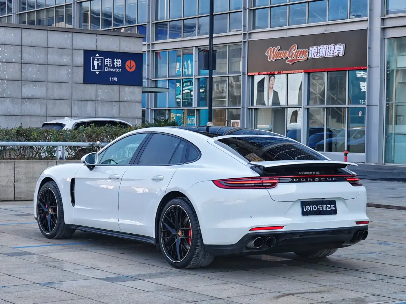 Porsche Panamera 2017 Panamera 3.0T фото 4