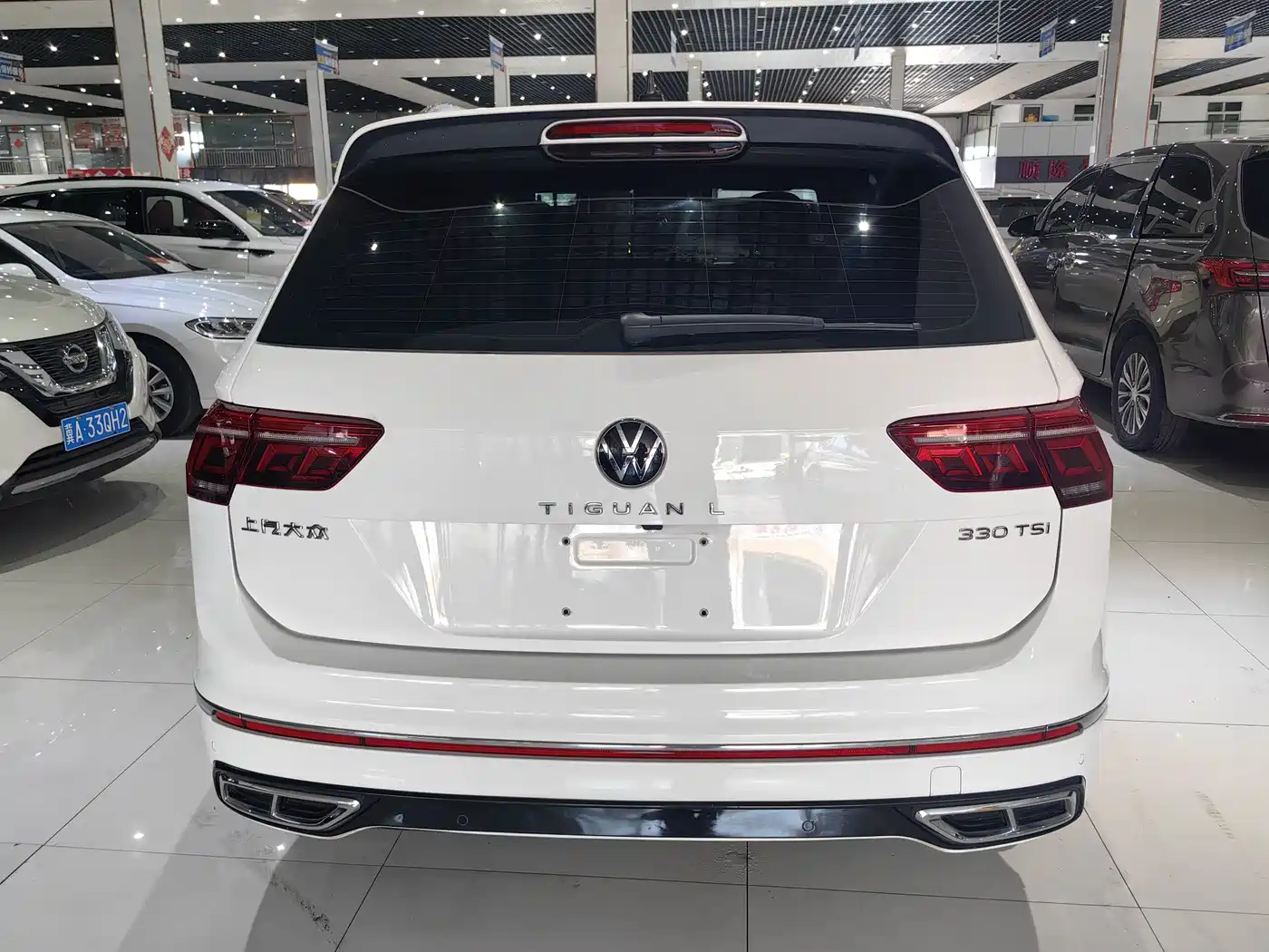 Volkswagen Tiguan L 2022 330TSI Auto 2WD R-Line Premium Edition фото 4