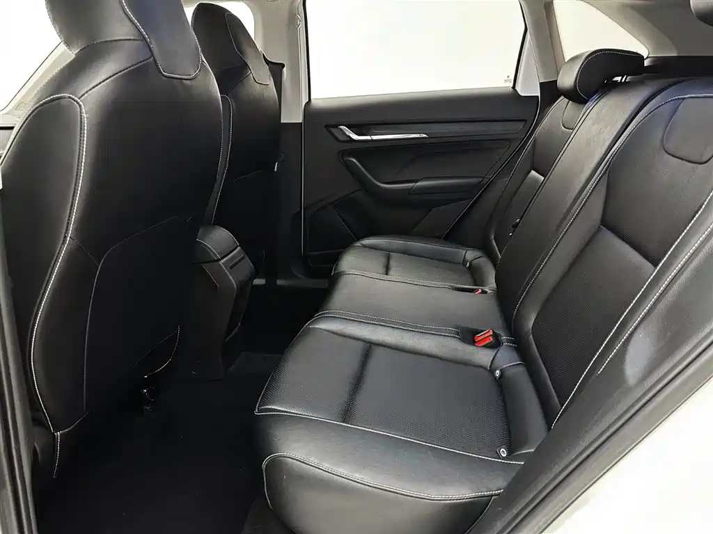 Škoda Kamiq 2022 1.5L Automatic Comfort Edition фото 21