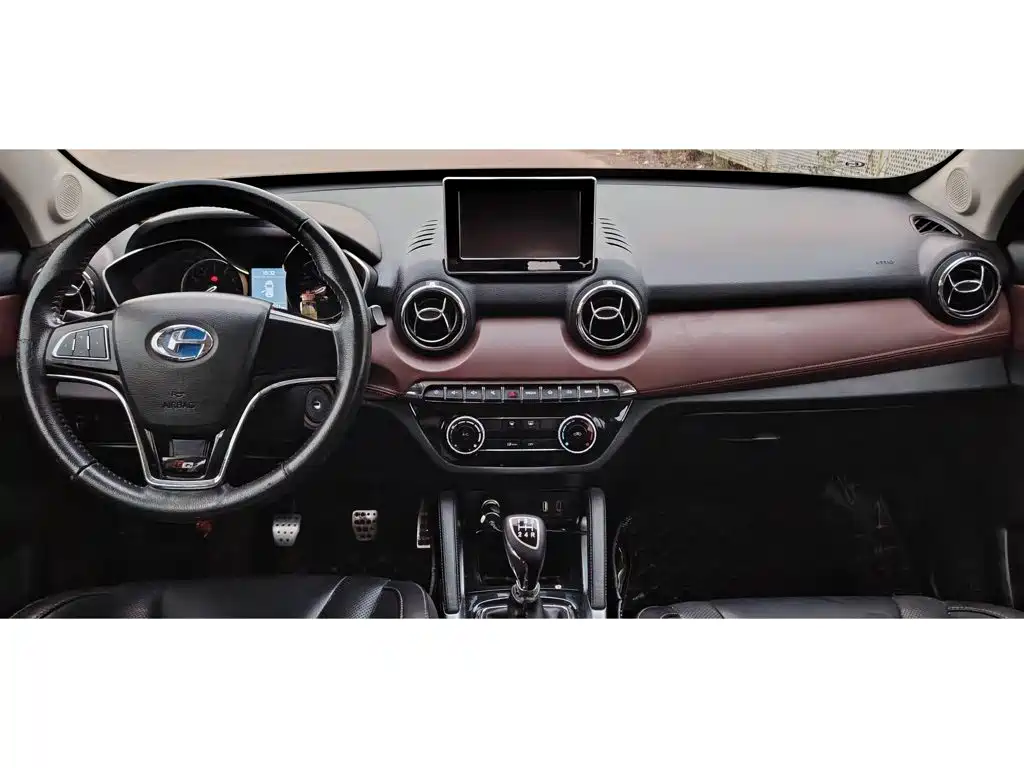 BAIC Changhe Q35 2016 2016 1.5L Manual Smart Edition
