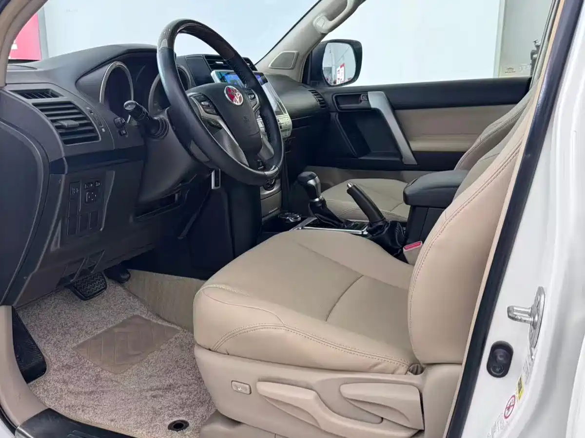 Toyota Prado (Import) 2010 2.7L Auto Luxury фото 4