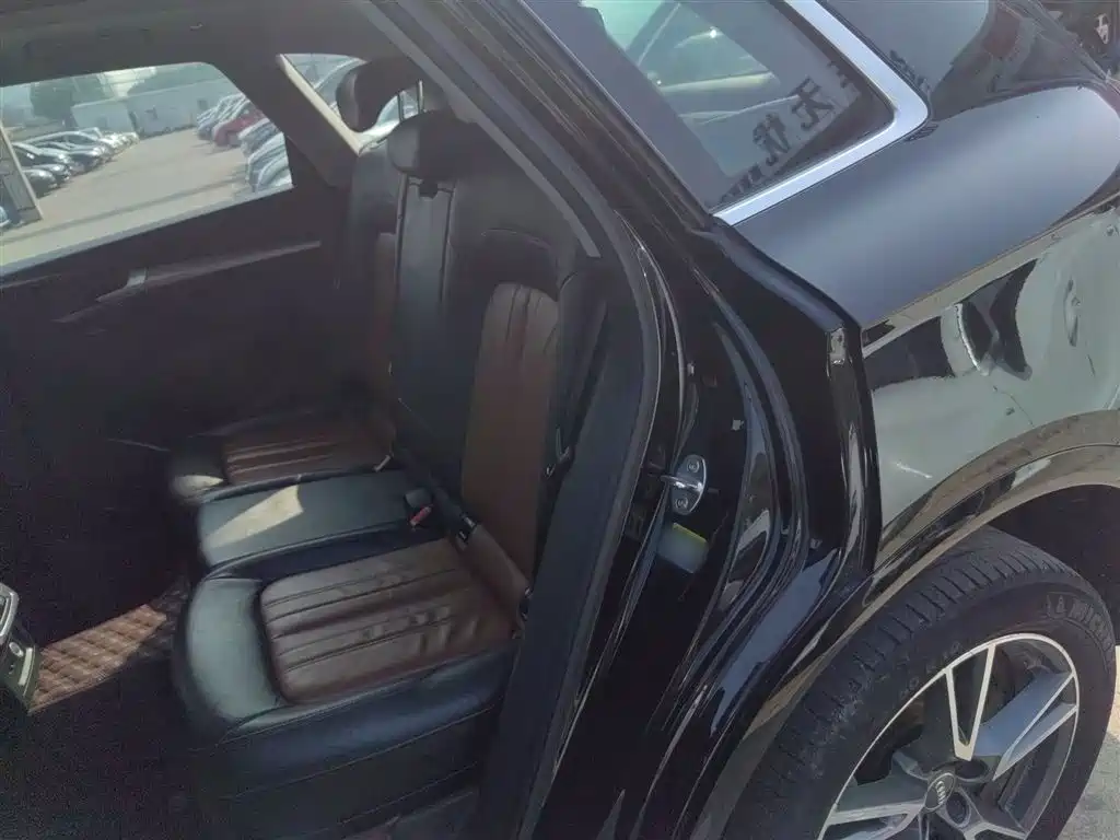 Audi Q5L 2020 45 TFSI Exclusive Fashion фото 17