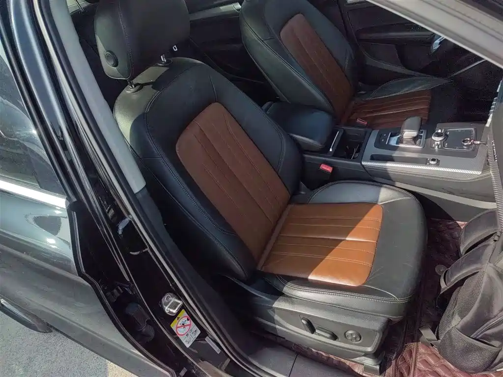 Audi Q5L 2020 45 TFSI Exclusive Fashion фото 25