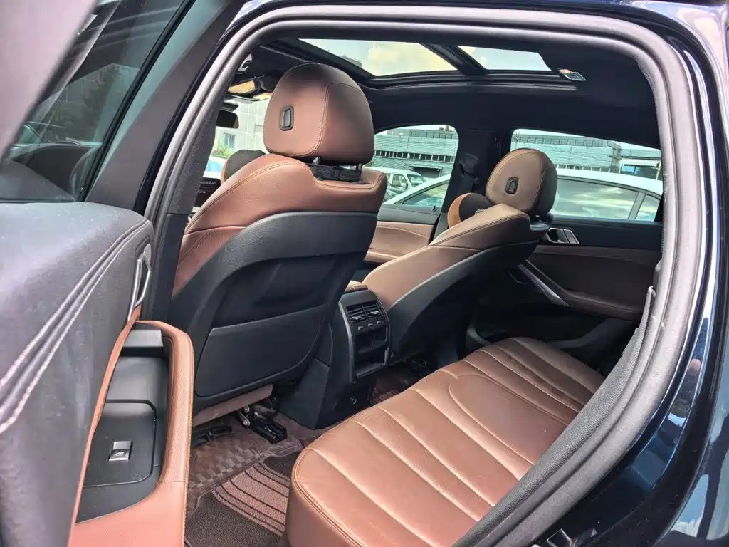 Фото 10 - BMW X6