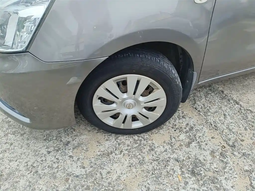 Nissan Livina 2015 2013 1.6XE CVT Comfort