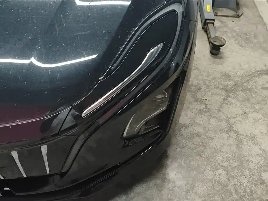 Hongqi E-QM5 2023 620km PLUS фото 5