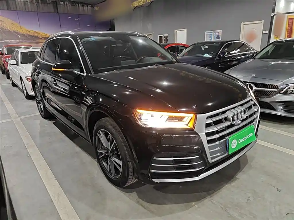 Audi Q5L 2020 45 TFSI Exclusive Fashion фото 4