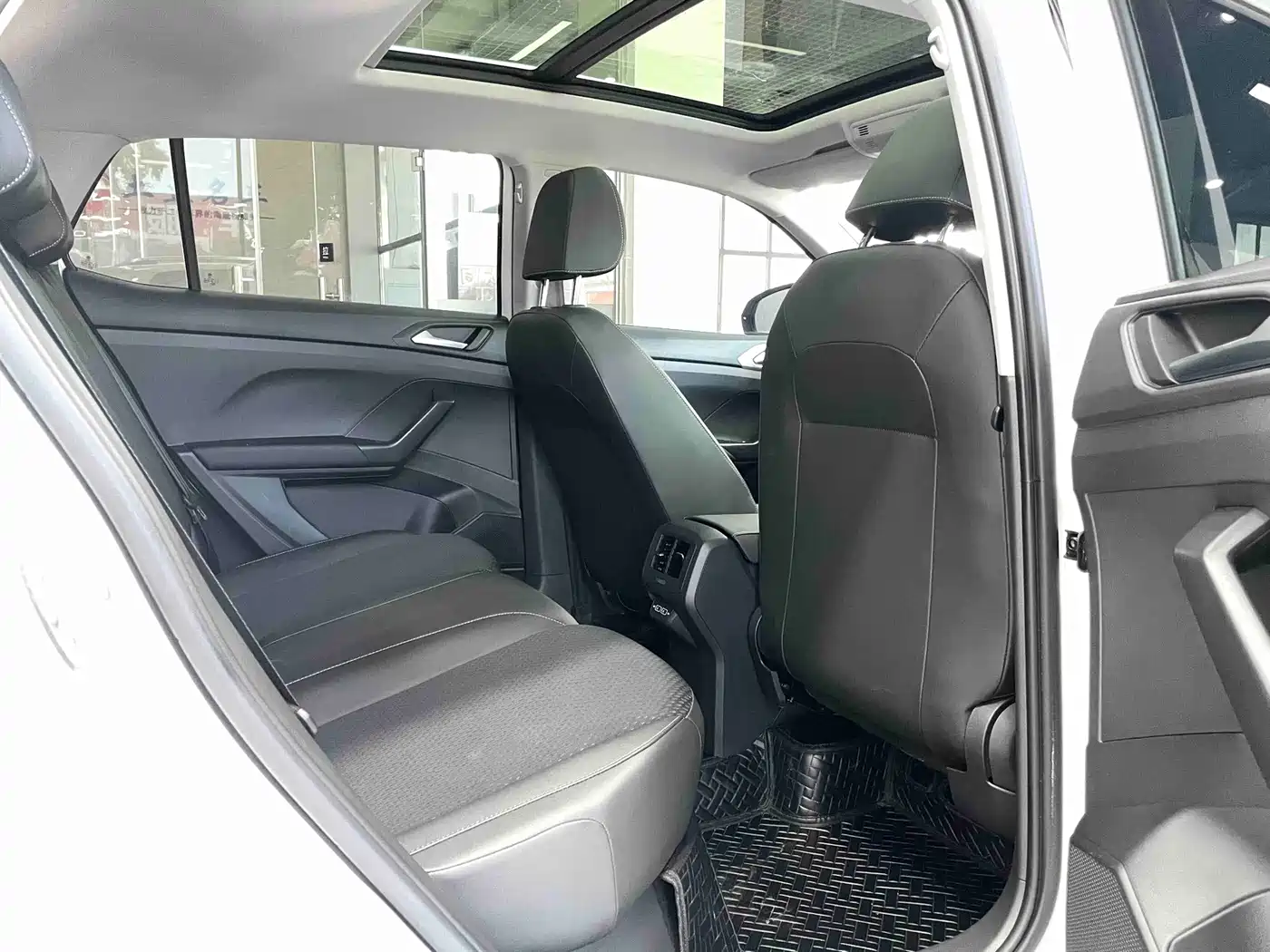 Volkswagen Tanying, миниатюра 10