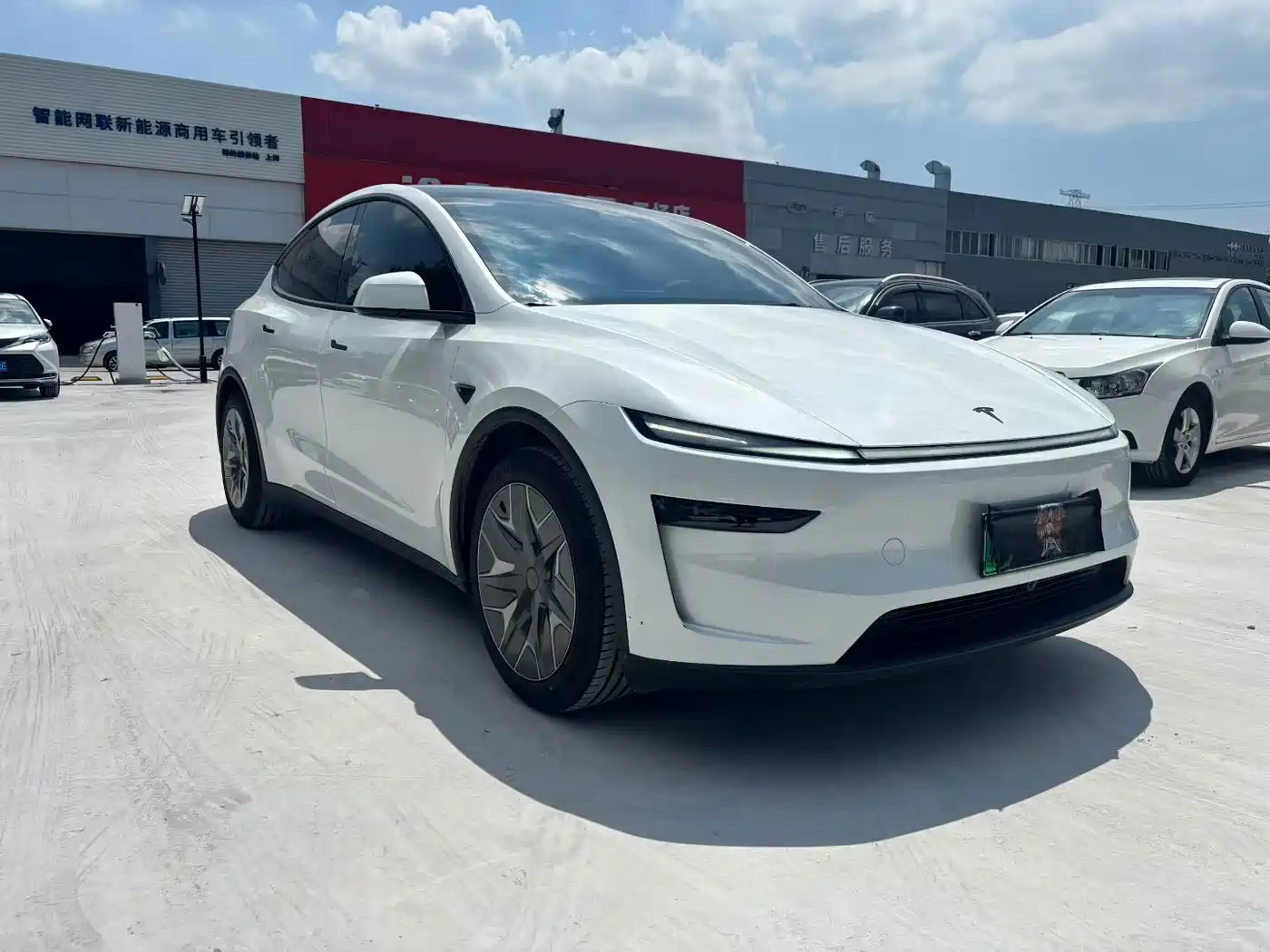 Tesla Model Y L 2026 2025 Facelift Long Range AWD