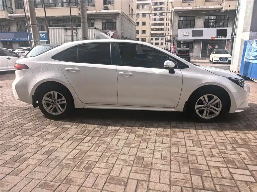 Toyota Levin 2022 185T CVT Luxury Edition фото 10