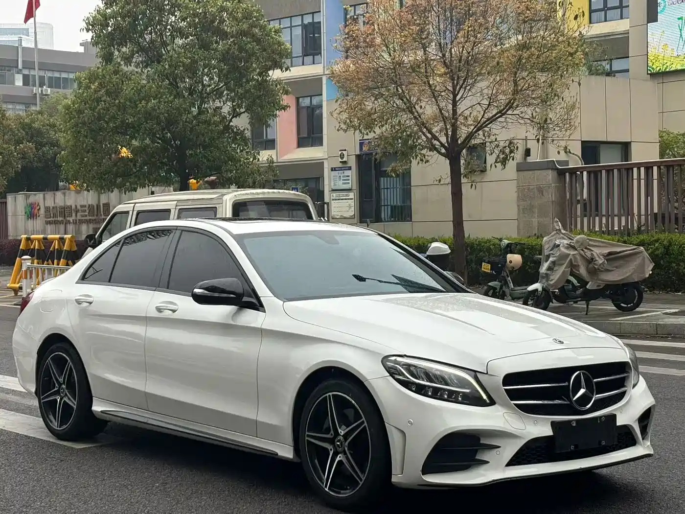 MERCEDES-BENZ C CLASS