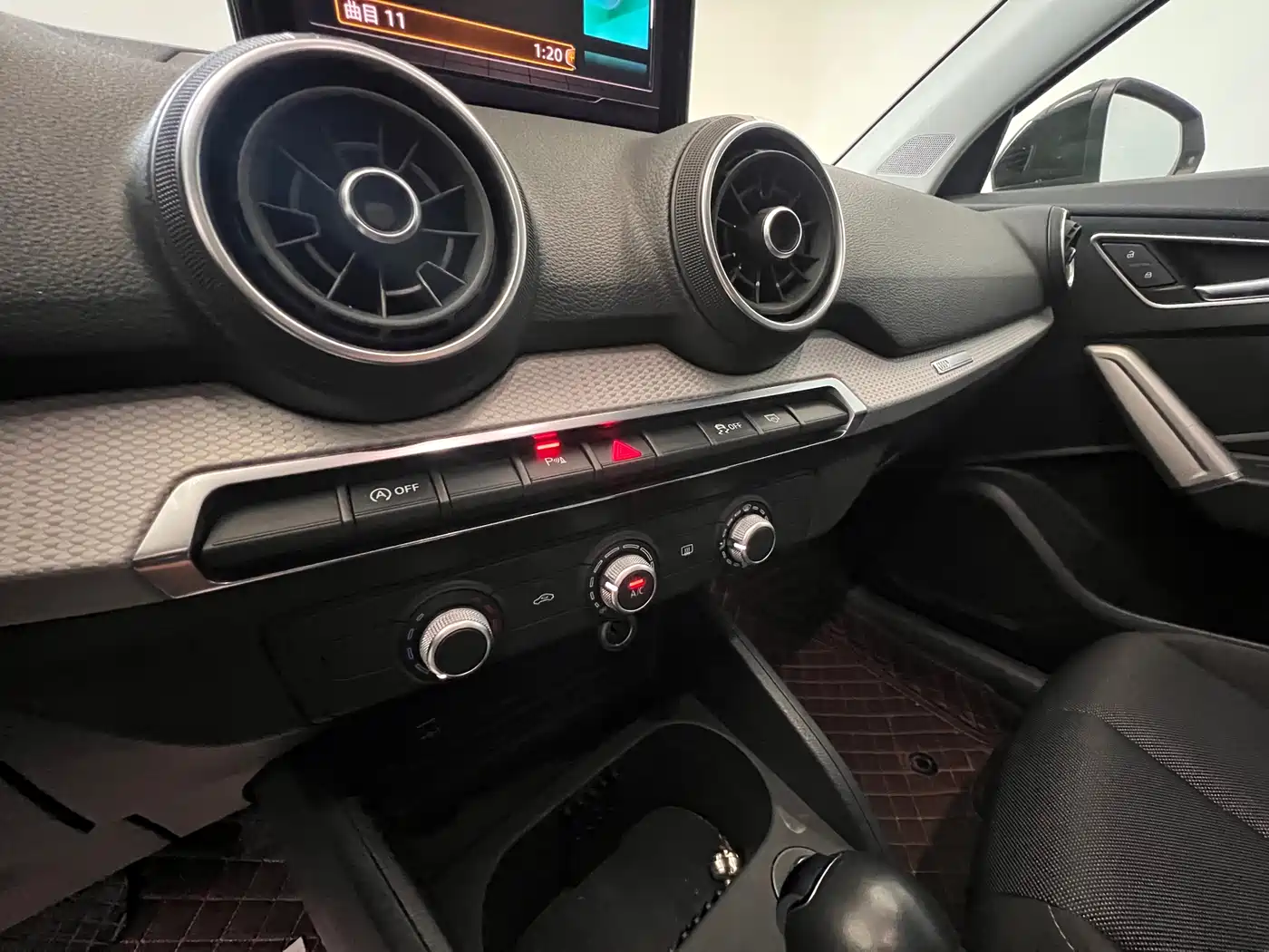 Audi Q2L 2021 35 TFSI Progressive Dynamic фото 23