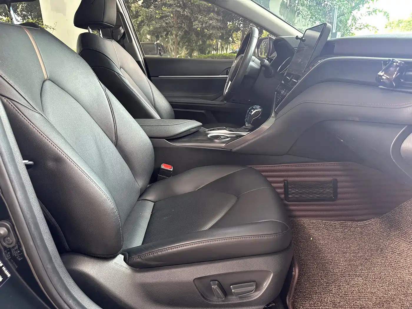 Toyota Camry 2023 2.0G Luxury Edition фото 9