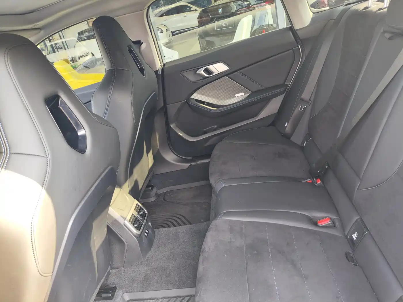 BMW 2 Series 2025 225L M Sport Moonlight Package фото 5