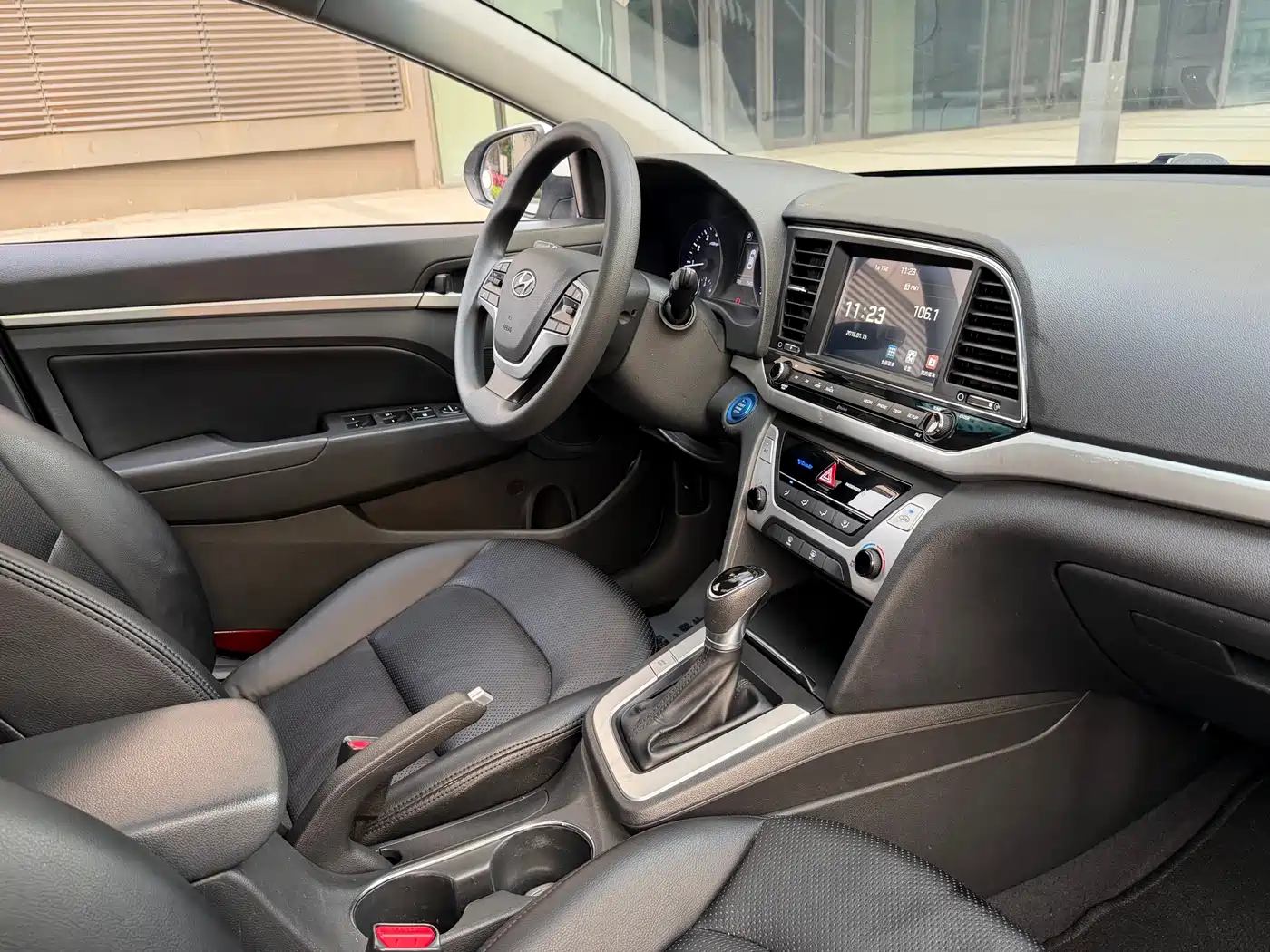 HYUNDAI LEAD