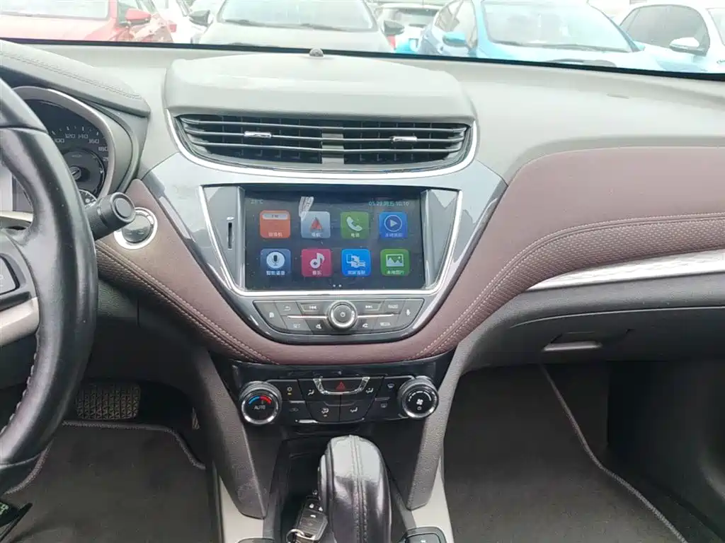 Chevrolet Malibu 2018 530T Automatic Luxury Edition фото 13