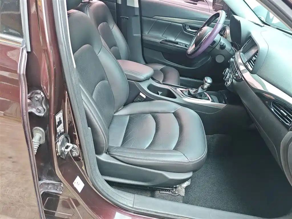 GAC Trumpchi Trumpchi GA6 2016 235T DCT Elite Edition фото 20