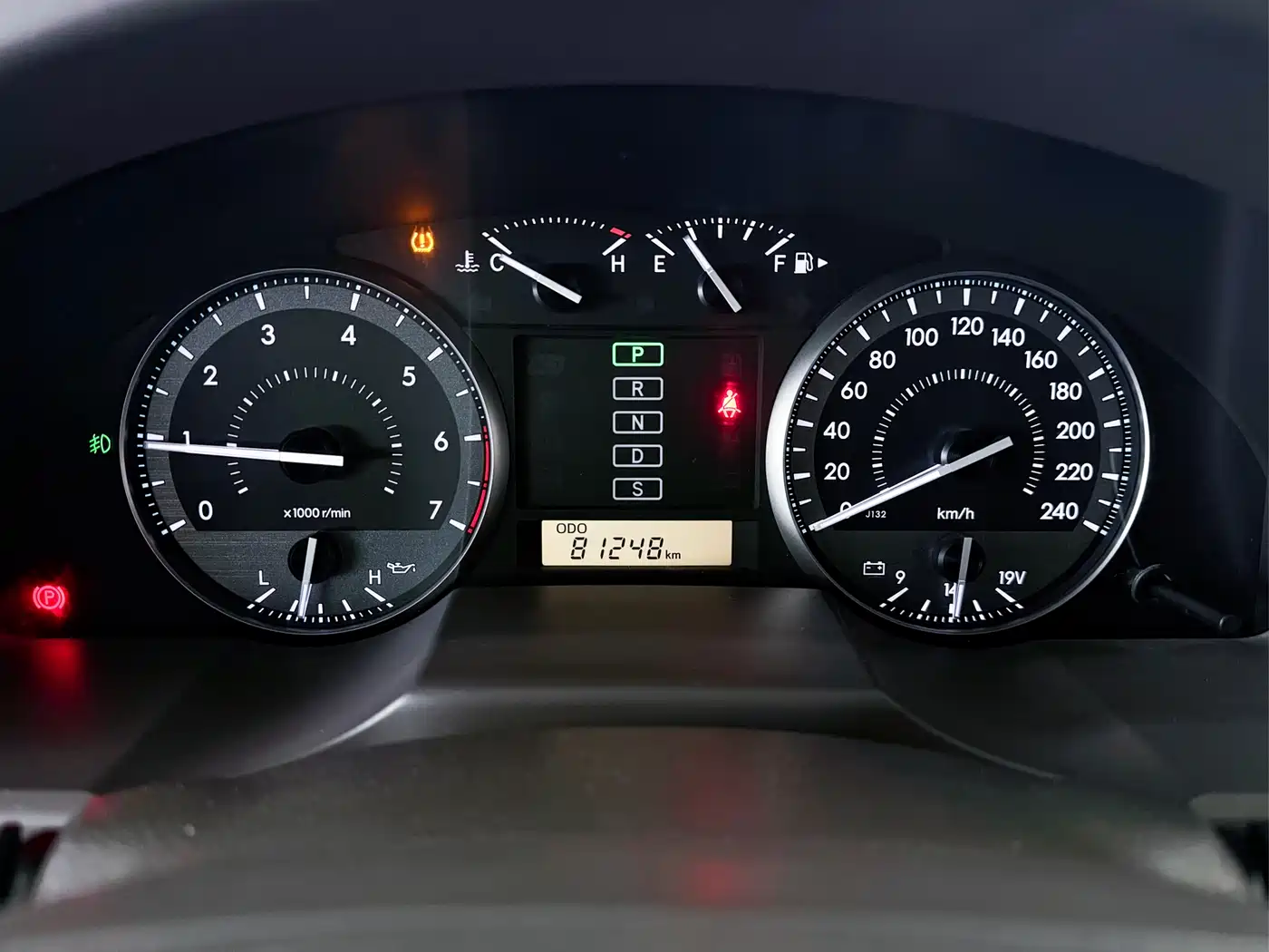 Toyota Land Cruiser (Import) фото 11