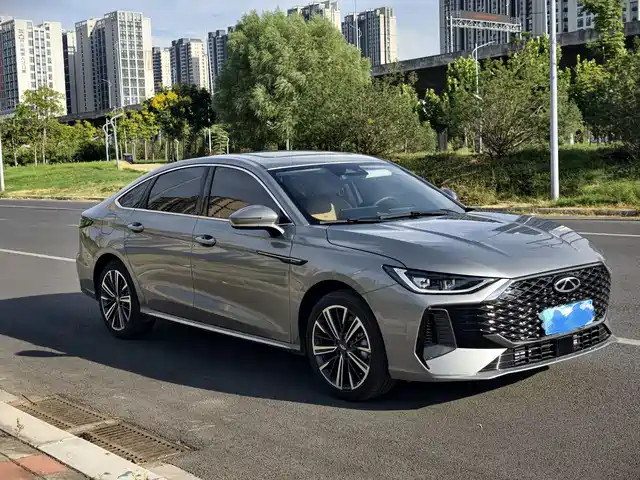 Chery Arrizo 8 Pro 1.6T DCT, Комфорт